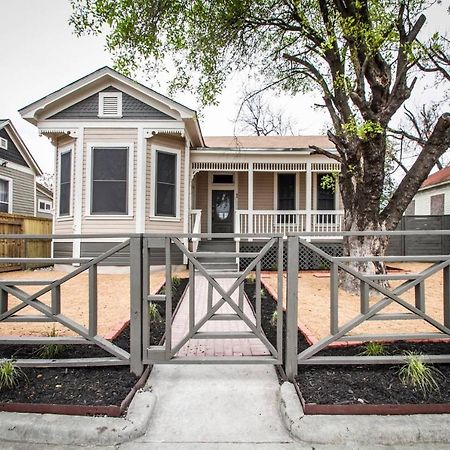 Wyoming St Restored Historic 2Br/1Ba Downtown San Antonio Exterior photo