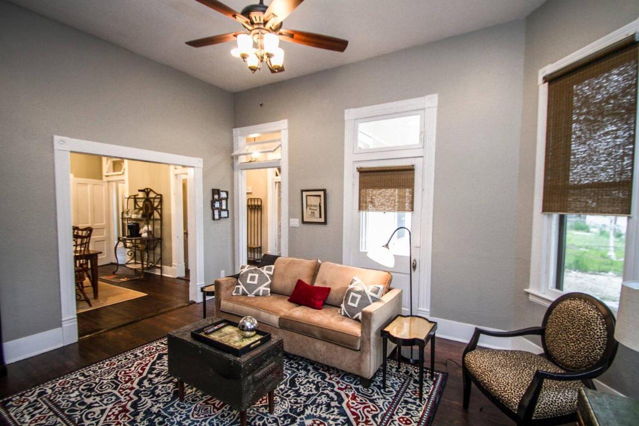 Wyoming St Restored Historic 2Br/1Ba Downtown San Antonio Exterior photo
